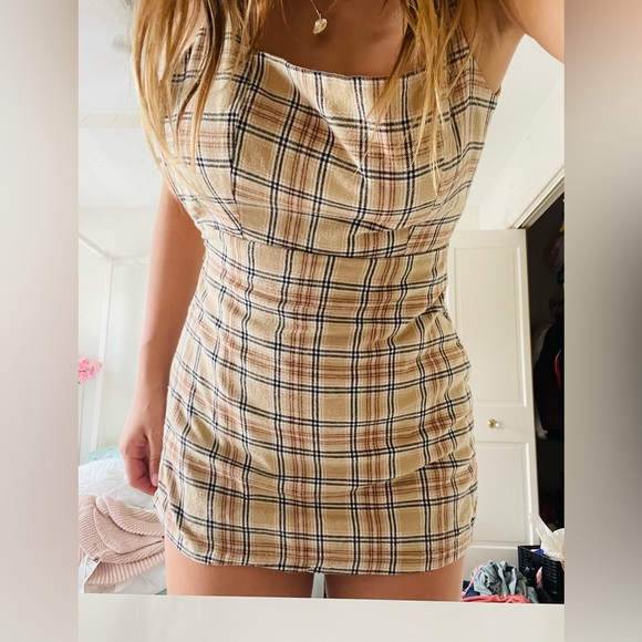 Tan plaid romper - Picture 2 of 5